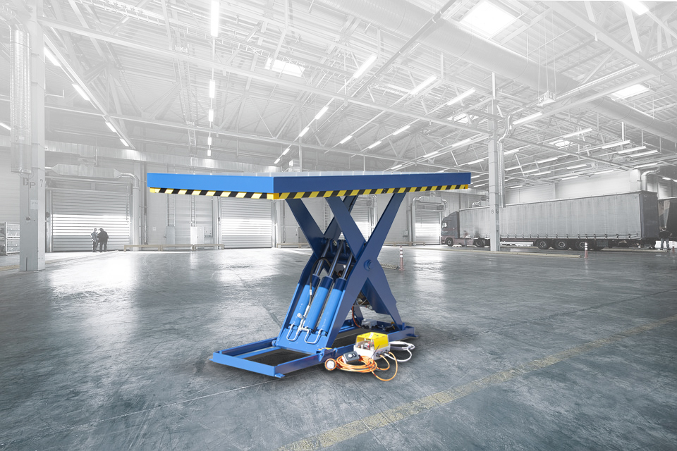 Hydraulic lift tables industrial platforms and pallet positioners.